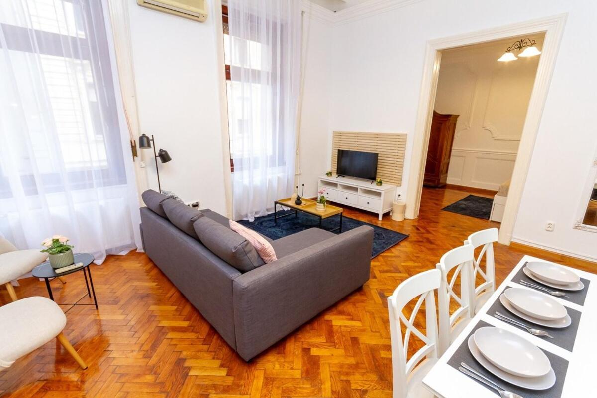 D8 Downtown Haven In Kadar Street By Nw * Budapest