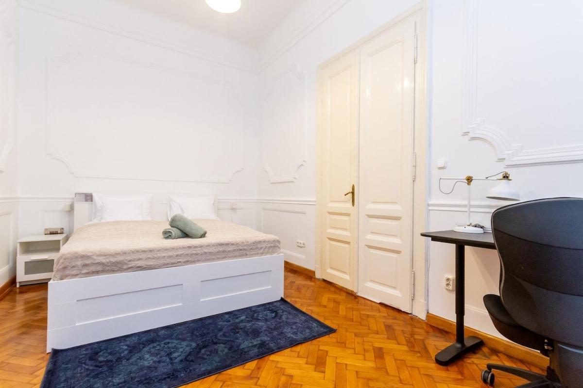 D8 Downtown Haven In Kadar Street By Nw *
