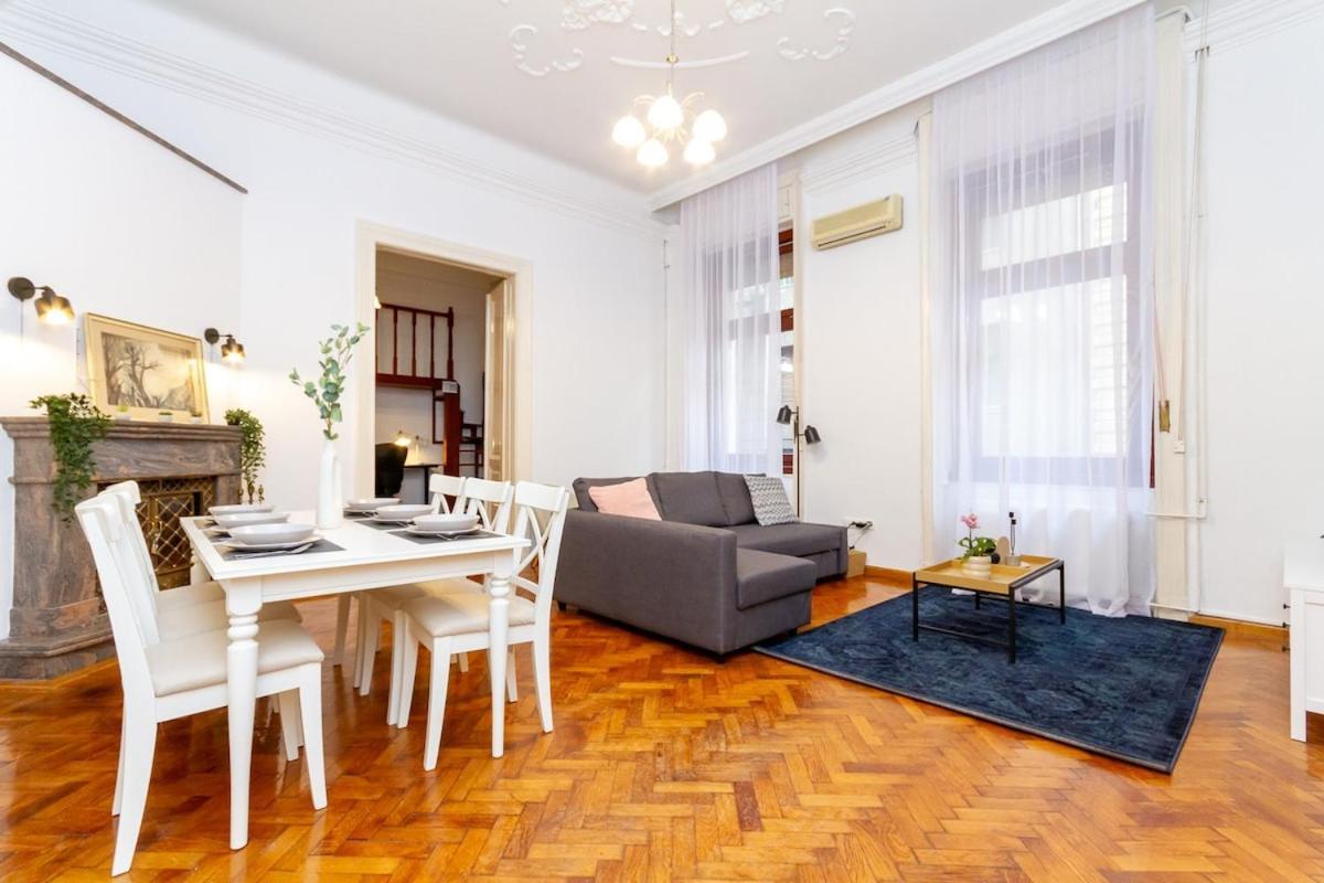 Apartment D8 Downtown Haven In Kadar Street By Nw *
