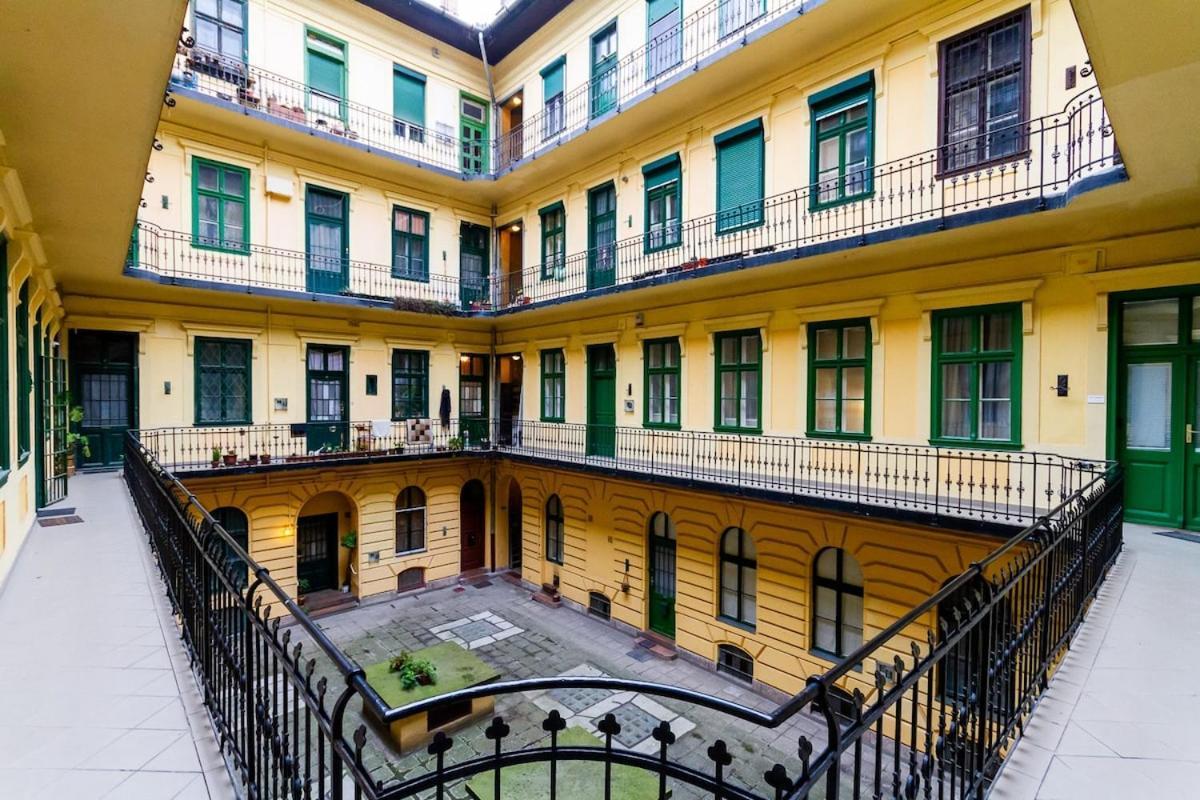 Apartment D8 Downtown Haven In Kadar Street By Nw