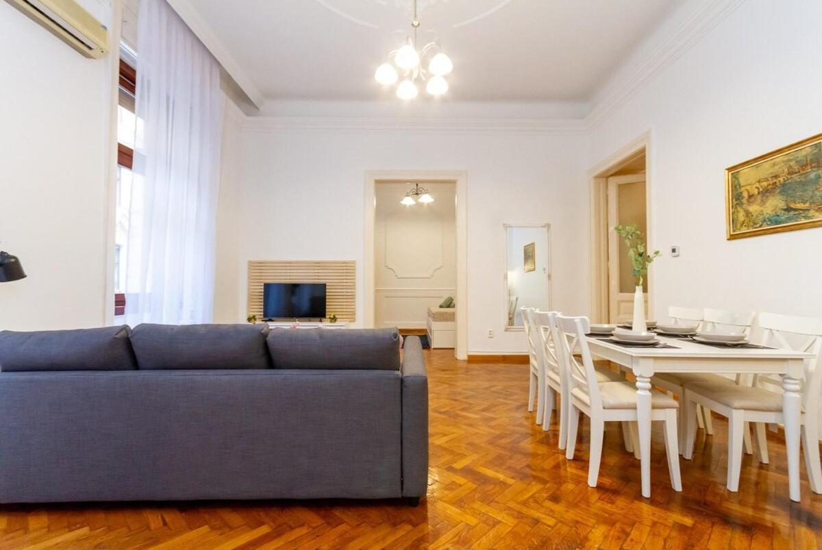 Apartment D8 Downtown Haven In Kadar Street By Nw