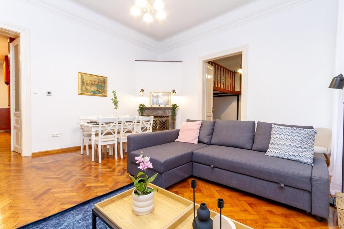 Apartment D8 Downtown Haven In Kadar Street By Nw *
