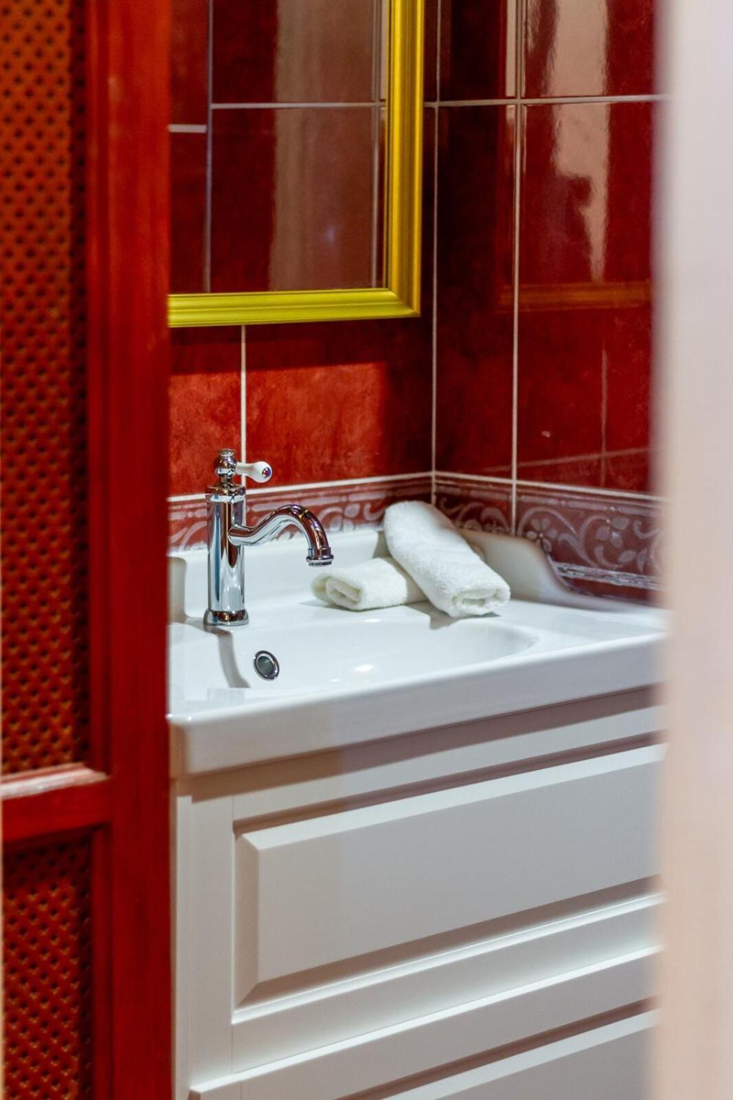 D8 Downtown Haven In Kadar Street By Nw * Budapest